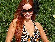 Phoebe Price exposed her sexy body on a beach