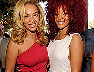 Rihanna in tight dress posing for paparazzi